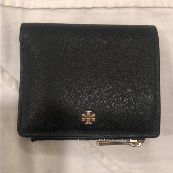 Tory Burch Accessories - Tory Burch wallet